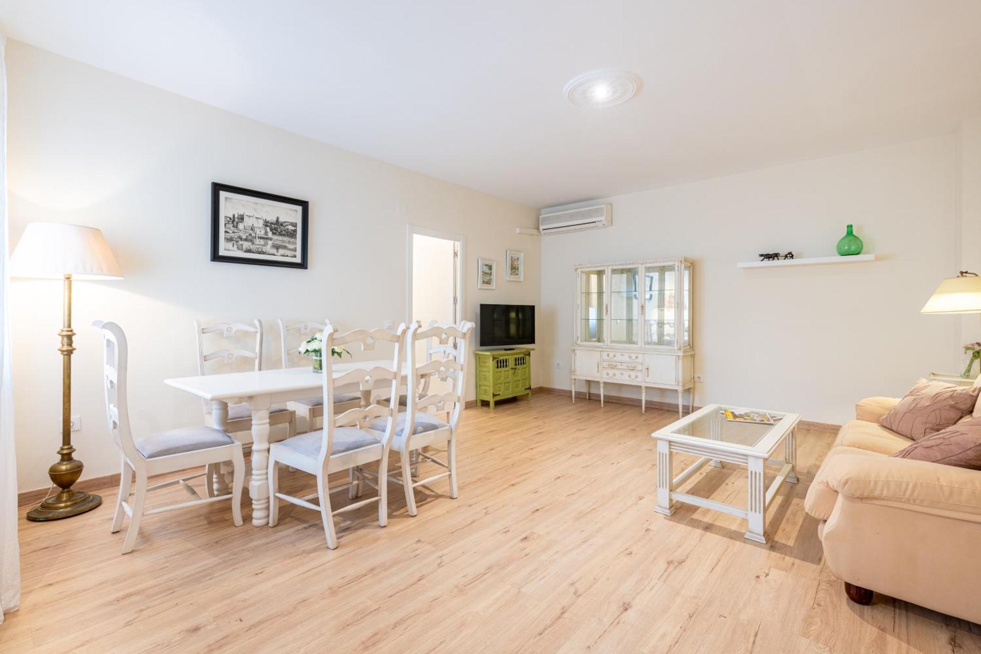 San Bernardo By Thegoodtourist Apartment เซบีญา ภายนอก รูปภาพ