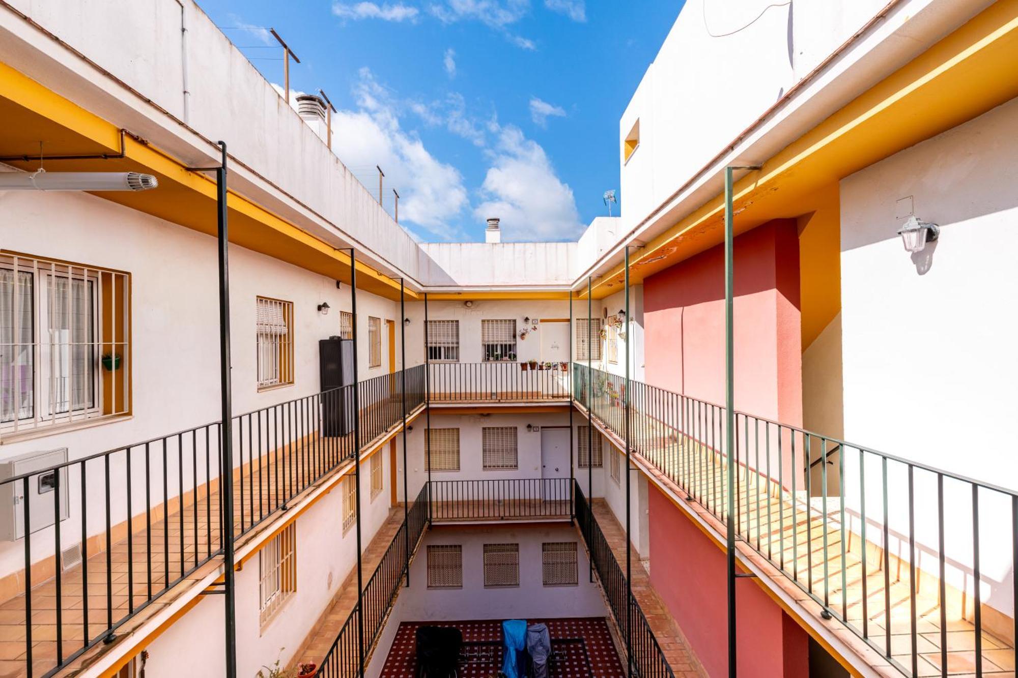 San Bernardo By Thegoodtourist Apartment เซบีญา ภายนอก รูปภาพ